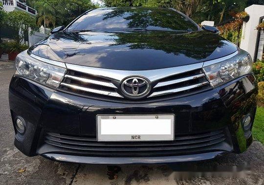 Black Toyota Corolla altis 2015 for sale in Manual
