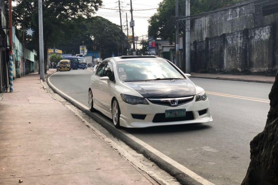 Sell White 2010 Honda Civic in Marikina
