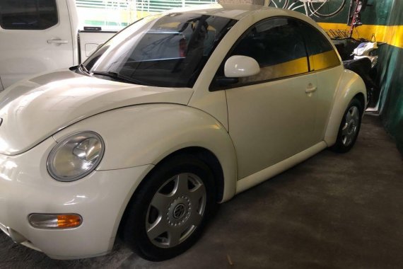 Selling White Volkswagen Beetle 1998 in San Juan