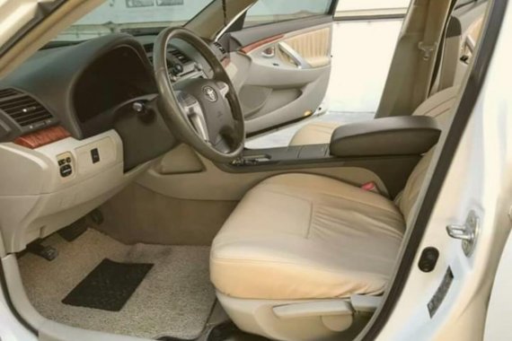 Pearl White Toyota Camry 2009 for sale in Imus