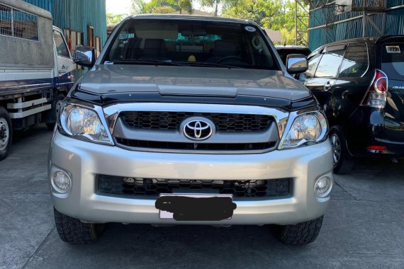 Sell Silver 2011 Toyota Hilux in Baliuag