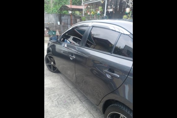 Sell Black 2015 Toyota Vios Sedan in Tanauan