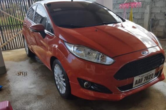 Selling Red Ford Fiesta 2014 Hatchback in Malaybalay