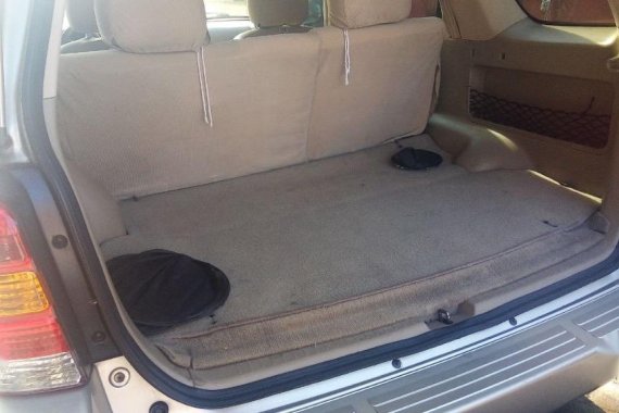 Sell Silver 2004 Ford Escape in Manila