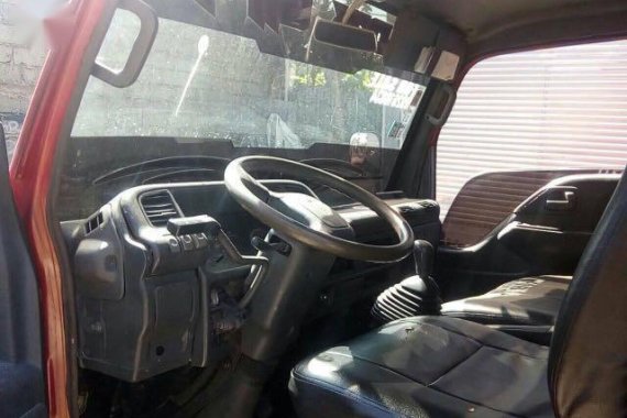 Red Isuzu Elf 2016 for sale in Manila