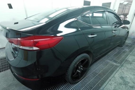 Black Hyundai Elantra 2016 for sale in Manila