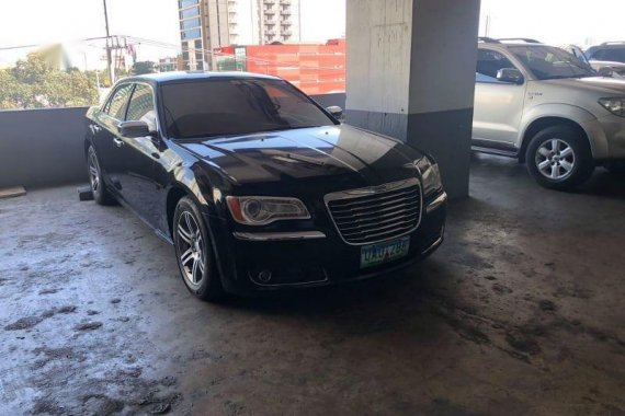 Black Chrysler 300c 2015 for sale in Valenzuela