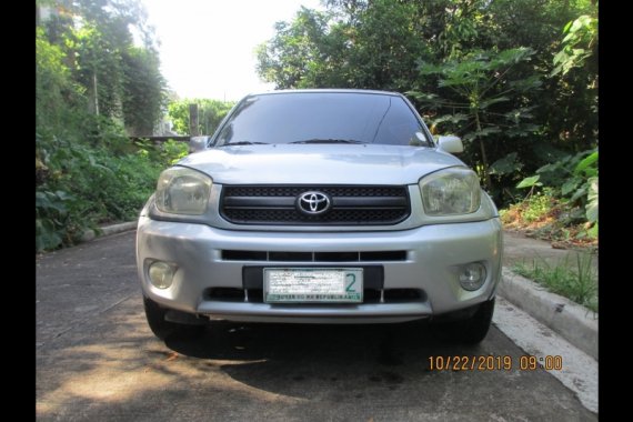 Selling Silver Toyota Rav4 2004 SUV / MPV at 155000 in Antipolo