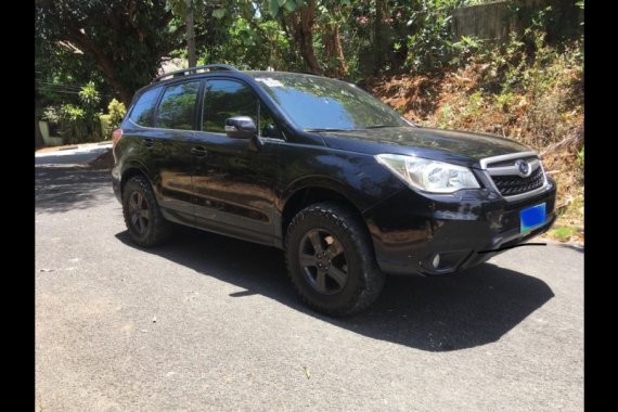 Black Subaru Forester 2014 at 125000 for sale