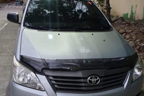 Silver Toyota Innova 0 for sale in Automatic