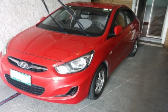 Selling Hyundai Accent 2012 in Las Pinas