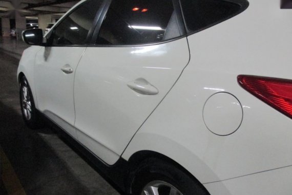 White Hyundai Tucson 2007 for sale in Manila