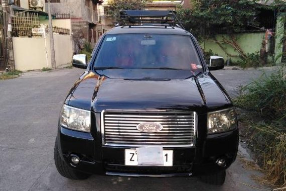 Black Ford Everest 2009 for sale in Manual
