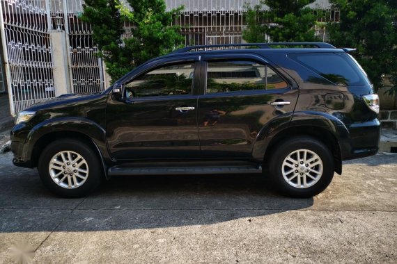 Black Toyota Fortuner 2014 for sale in Automatic