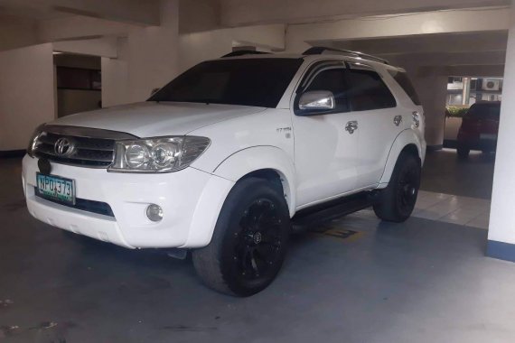 Toyota Fortuner 2009 for sale in Quezon City