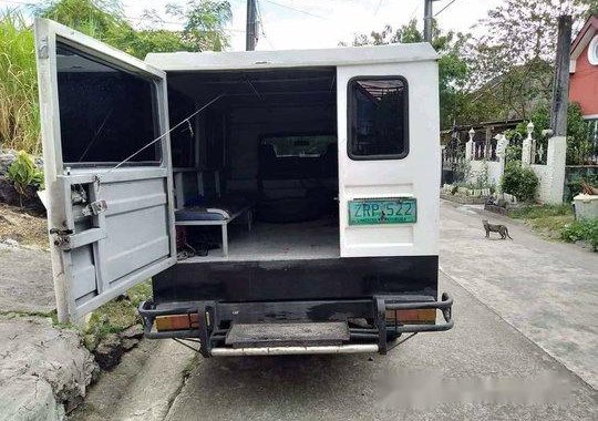 White Mitsubishi L300 2009 for sale in San Mateo