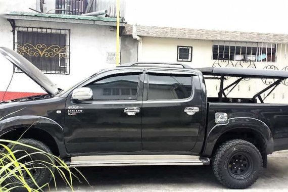 Black Toyota Hilux 2009 for sale in Manual