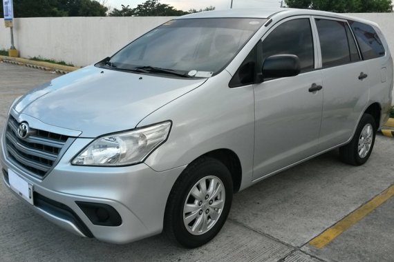 2015 Toyota INNOVA E in San fernando