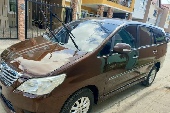 Toyota Innova 2.5 G DSL A/T (FRESH IN/OUT)