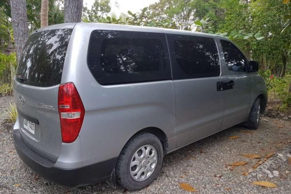 Sell Silver 2014 Hyundai Starex in Cebu City