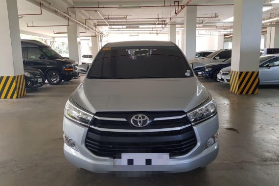 Selling Silver Toyota Innova 2018 in Manila