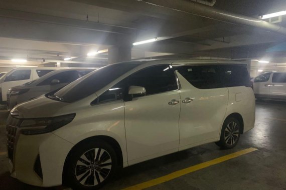 White Toyota Alphard 2019 for sale in Silver City 2