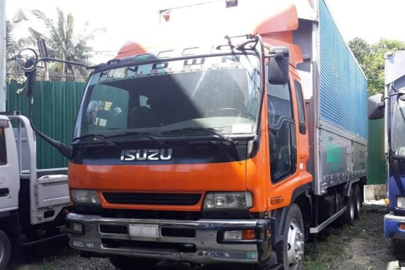 Selling Isuzu Giga 2006 in Bacoor