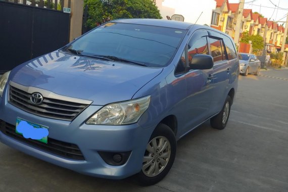 Toyota Innova E 2013 (acquired 2014)