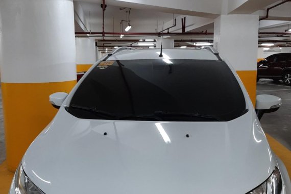 White Ford Ecosport 2015 for sale in Cainta