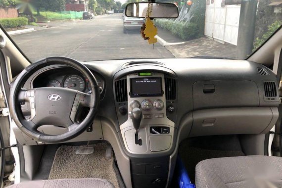 White Hyundai Grand starex 2012 for sale in Manila