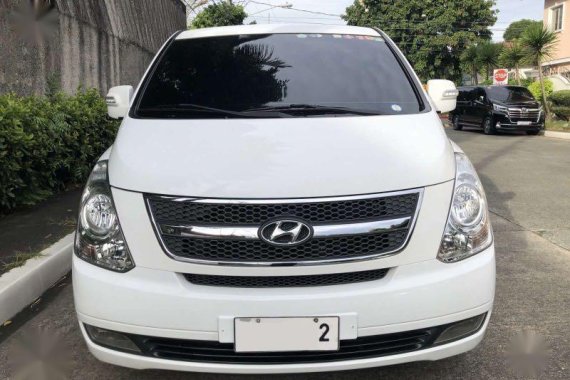 White Hyundai Grand starex 2012 for sale in Manila