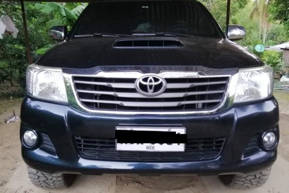 Black Toyota Hilux 2015 for sale in Batangas City