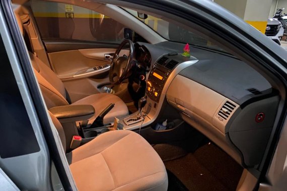Silver Toyota Corolla altis 2017 for sale in Muntinlupa