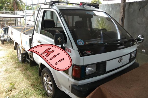 Sell White 1990 Toyota Lite Ace in Talavera