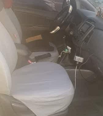 Sell White 2009 Toyota Innova in Legazpi