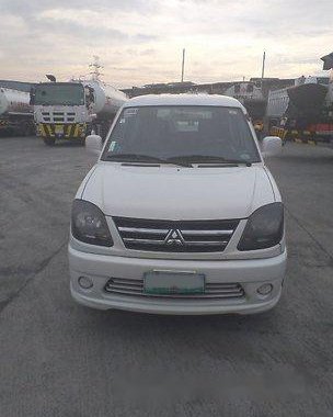 White Mitsubishi Adventure 2010 for sale in Manual