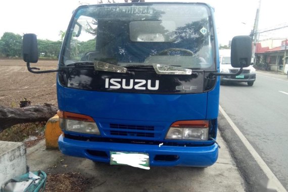 Selling Blue Isuzu Giga 2010 in Bustos