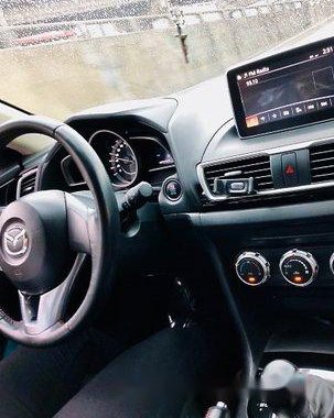 White Mazda 3 2015 for sale in Automatic