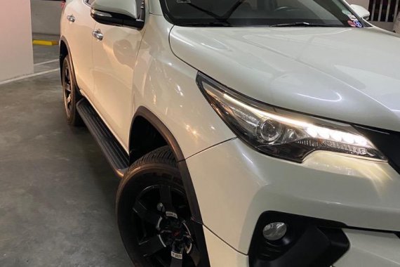 Sell White 2017 Toyota Fortuner in Manila
