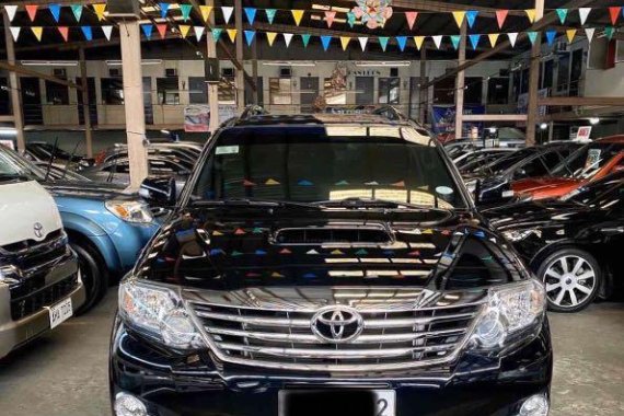 Selling Black Toyota Fortuner 2015 in Mandaluyong