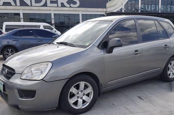 Selling Silver Kia Carens 2009 in Manila