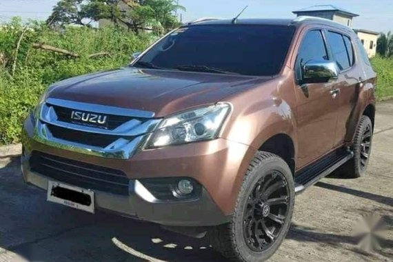 Brown Isuzu Mu-X 2016 for sale in Caloocan