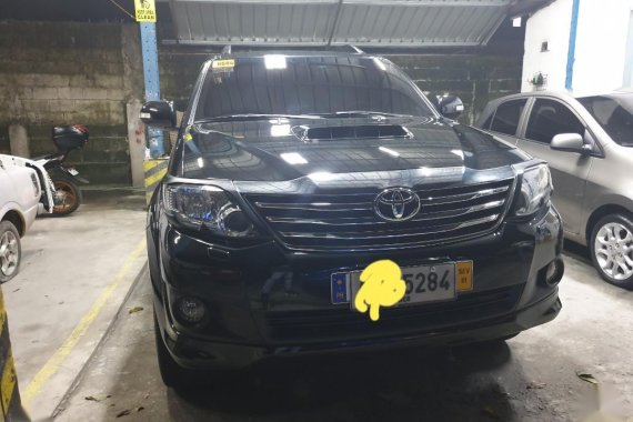Black Toyota Fortuner 2014 for sale in Automatic