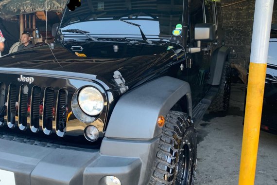 Black Jeep Wrangler Unlimited 2018 