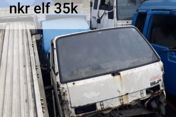 Selling White Isuzu Elf 2020 in Manila