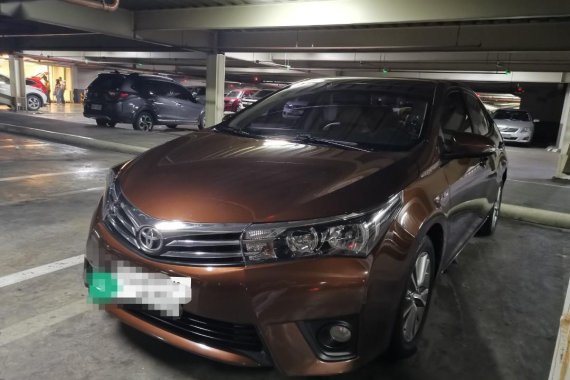 Brown Toyota Corolla altis 2015 for sale in Manual
