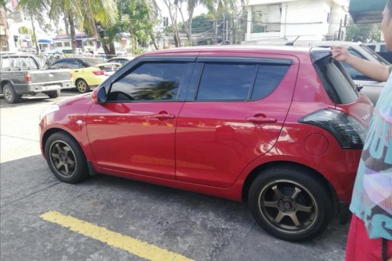 Red Suzuki Swift 2012 for sale in Automatic