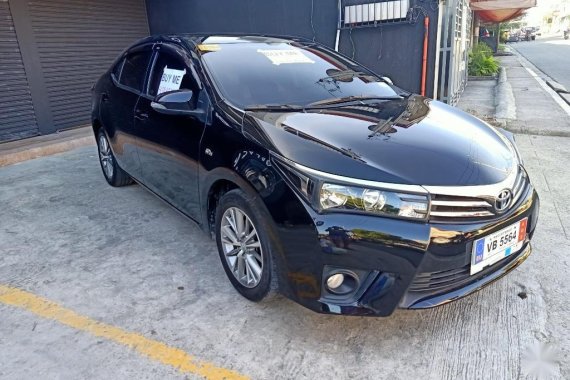 Sell Black 2016 Toyota Corolla altis in San Pedro