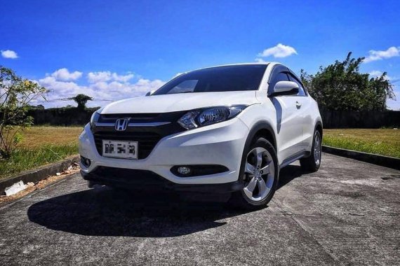 White Honda Hr-V 2016 for sale in Lumina Point Mall, Imus