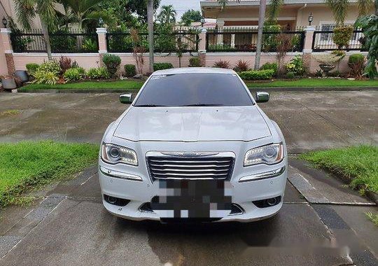 White Chrysler 300c 2014 for sale in Manila